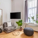 Apartment Berlin Paul-Robeson-Strasse